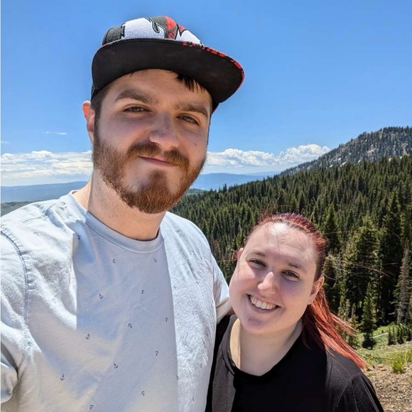 MEET YOUR POSHER - Shelbi Rae - Picture 4 of 6